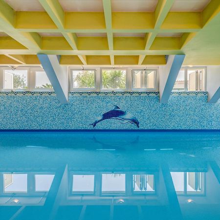 Blue Dolphin Apartment - Private Indoor Pool, Jacuzzi, Garden Split Eksteriør bilde